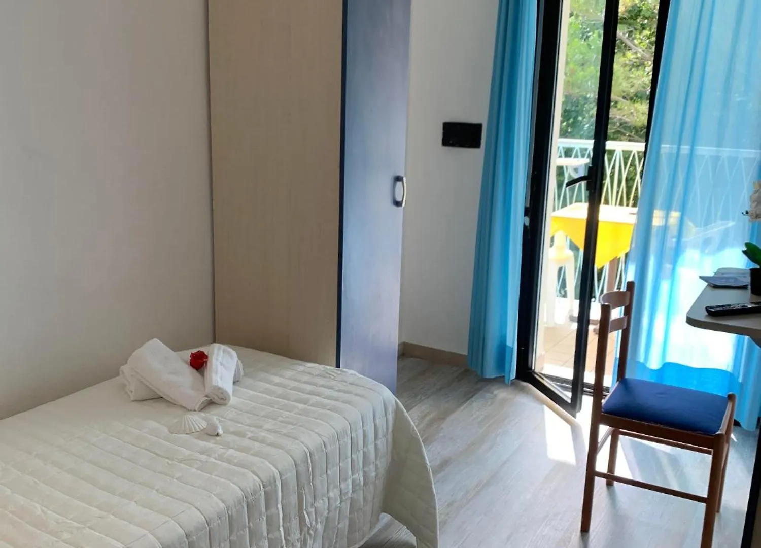 Hotel Mercedes Misano Adriatico 3*,